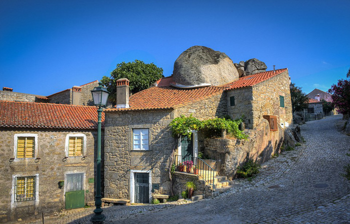 Ngôi làng đá đặc biệt nhất Bồ Đào Nha - Ảnh 13.