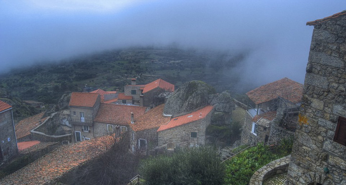 Ngôi làng đá đặc biệt nhất Bồ Đào Nha - Ảnh 9.