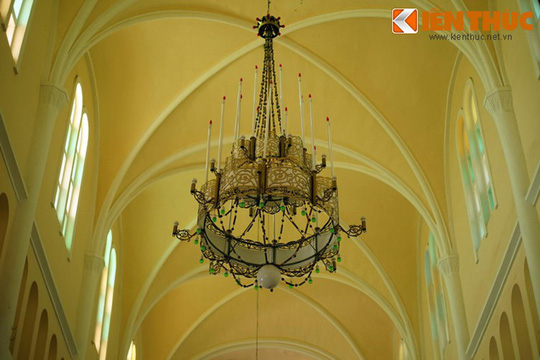 Khám phá nhà thờ Nhọn nổi tiếng ở Quy Nhơn - Ảnh 14.