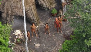 10 bộ lạc sống tách biệt và bí ẩn nhất thế giới hiện đại