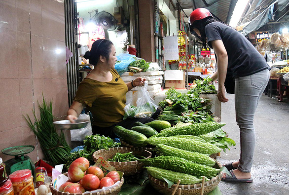 Chợ quê ở Sài Gòn - Kỳ cuối:  Chợ Quảng ở Bảy Hiền - Ảnh 2.